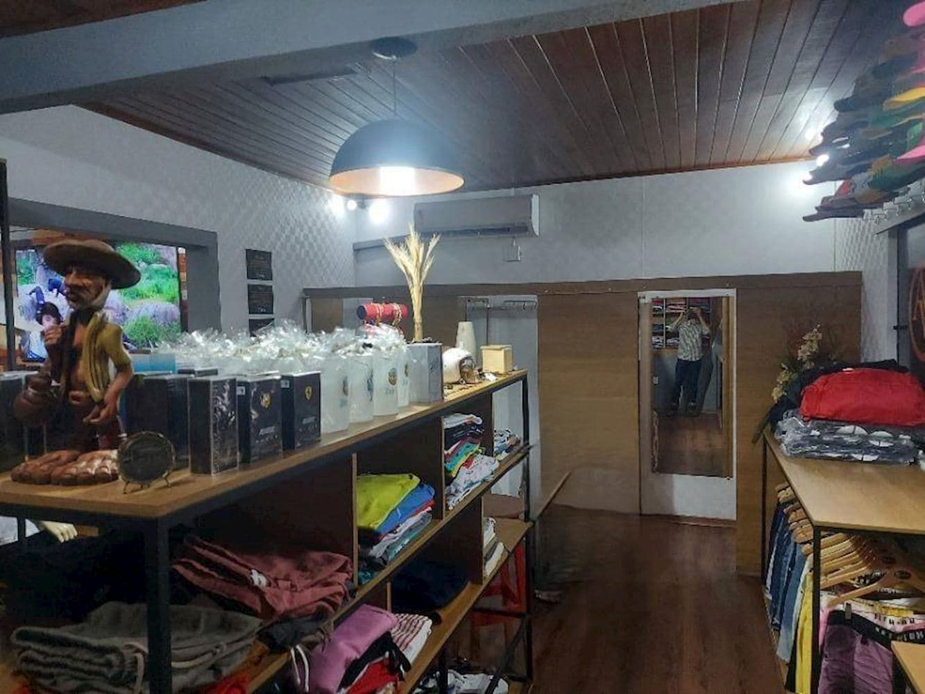 Foto 12 de 15: Casa em leilão em Camaçari - BA, bairro Piaçaveira — Casa - Piaçaveira - Camaçari/BA