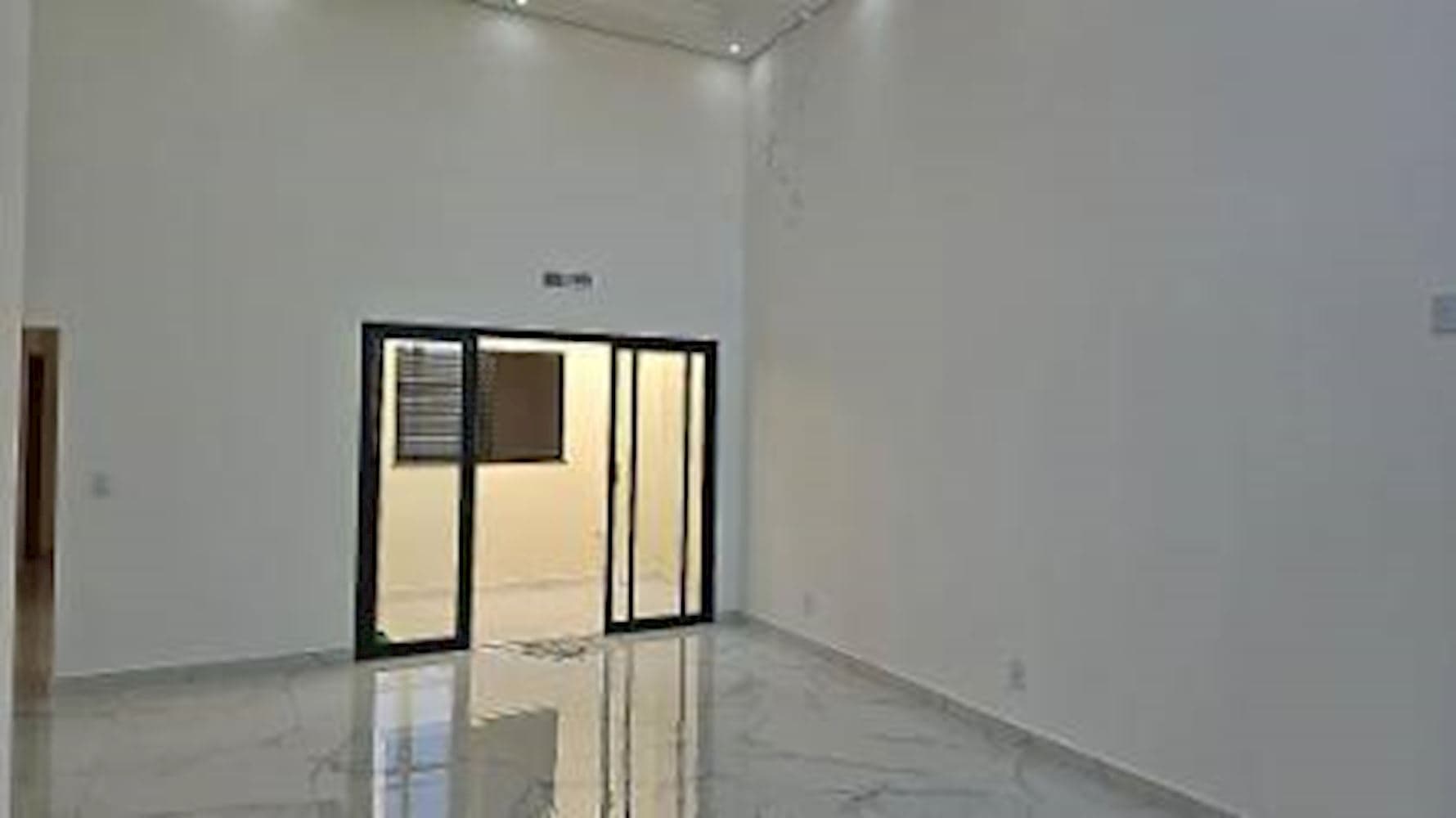Foto 4 de 11: Casa em leilão em Botucatu - SP, bairro Jardim Estoril I — Casa - Jardim Estoril I - Botucatu/SP