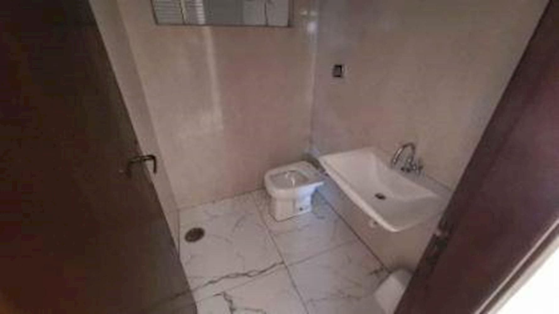 Foto 6 de 14: Casa em leilão em Ribeirão Preto - SP, bairro Jardim Joaquim Procópio de Araújo Ferraz — Casa - Jardim Joaquim Procópio De Araújo Ferraz - Ribeirão Preto/SP