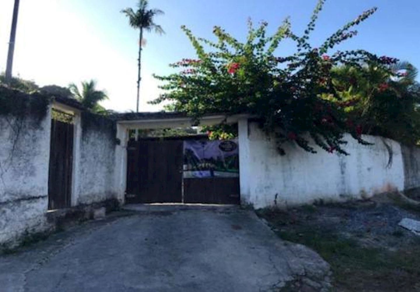 Foto 1 de 15: Casa em leilão em São Gonçalo - RJ, bairro Rio do Ouro — Casa - Rio Do Ouro - São Gonçalo/RJ