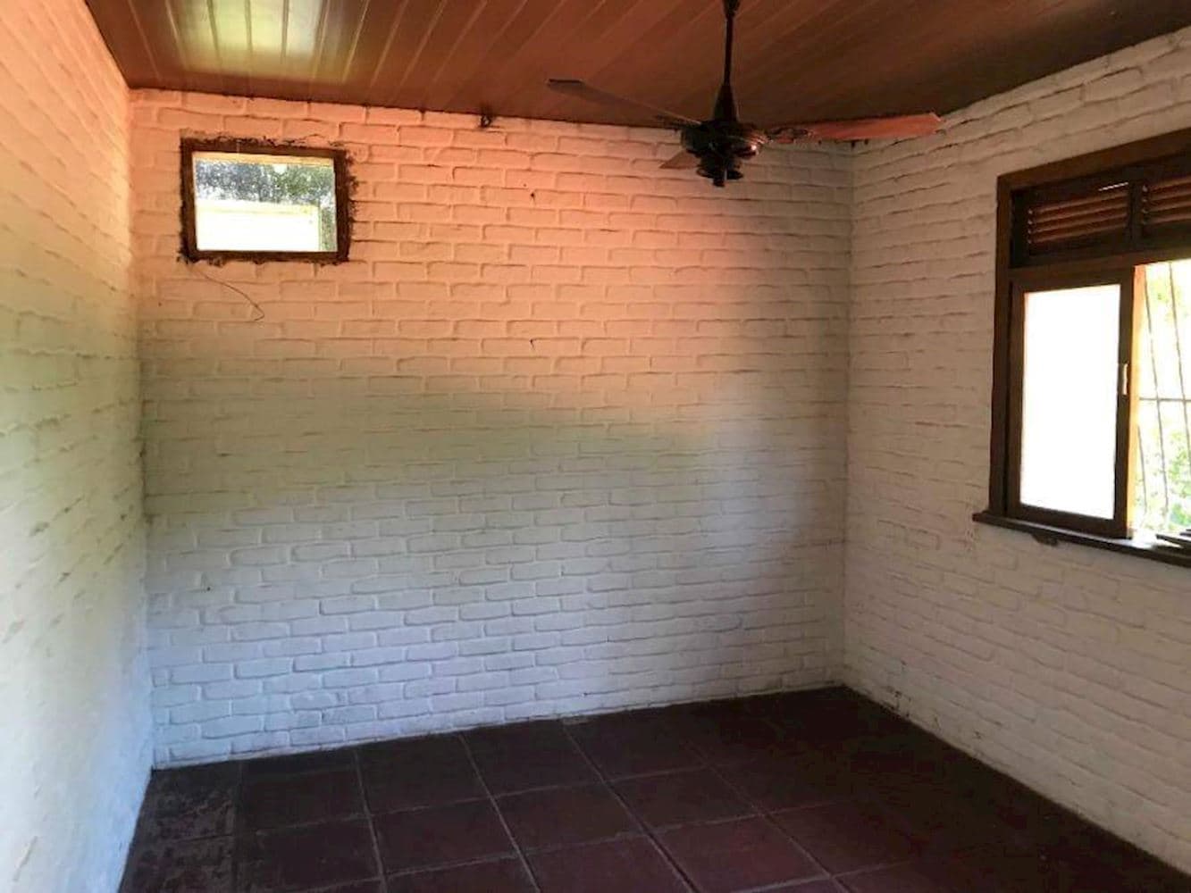 Foto 10 de 15: Casa em leilão em São Gonçalo - RJ, bairro Rio do Ouro — Casa - Rio Do Ouro - São Gonçalo/RJ