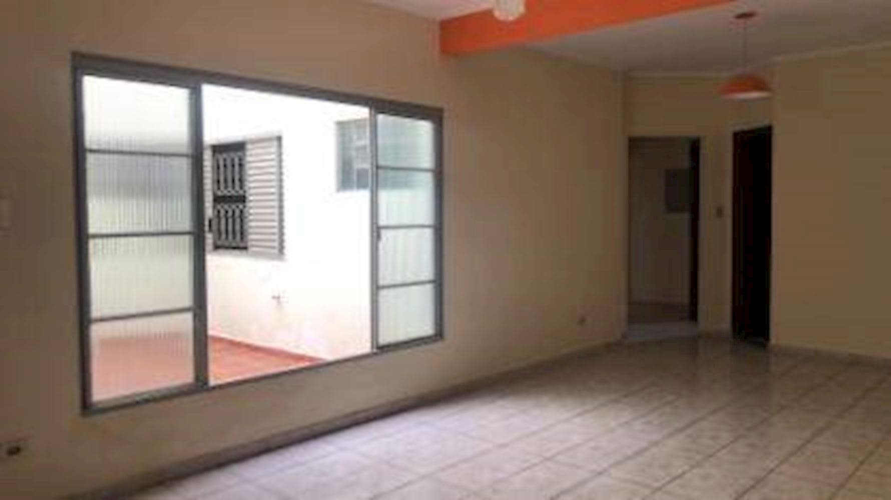 Foto 5 de 15: Casa em leilão em Campo Grande - MS, bairro Vila Taveirópolis — Casa - Vila Taveirópolis - Campo Grande/MS