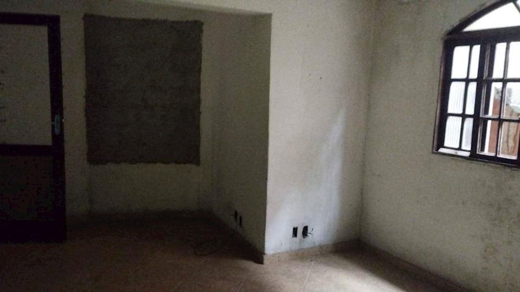 Foto 6 de 12: Casa em leilão em Teresópolis - RJ, bairro São Pedro — Casa - São Pedro - Teresópolis/RJ