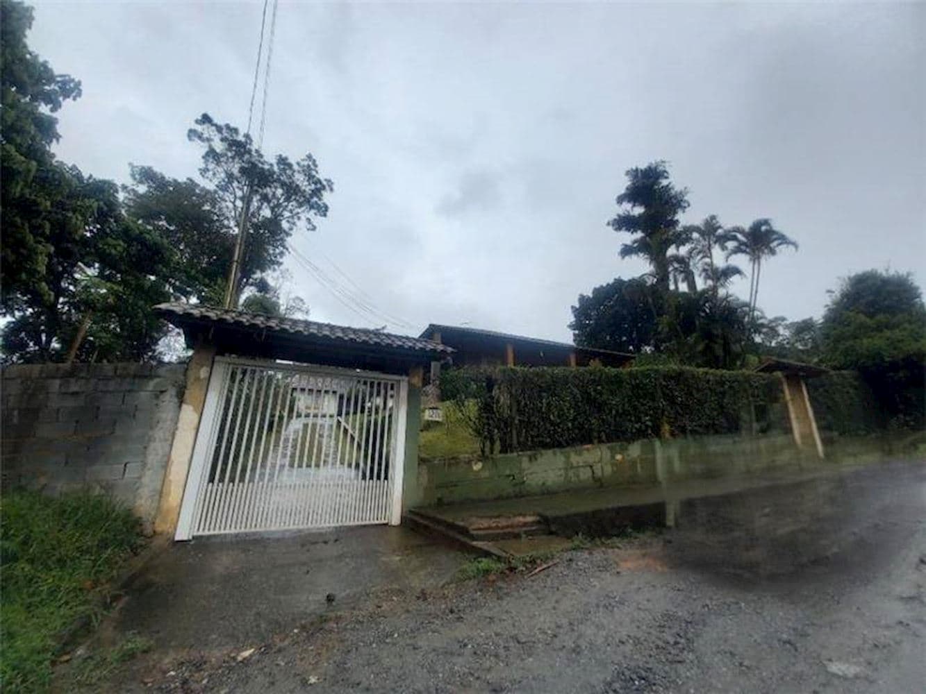 Foto 1 de 24: Casa em leilão em Santa Isabel - SP, bairro Recanto das Gaivotas — Casa - Recanto Das Gaivotas - Santa Isabel/SP