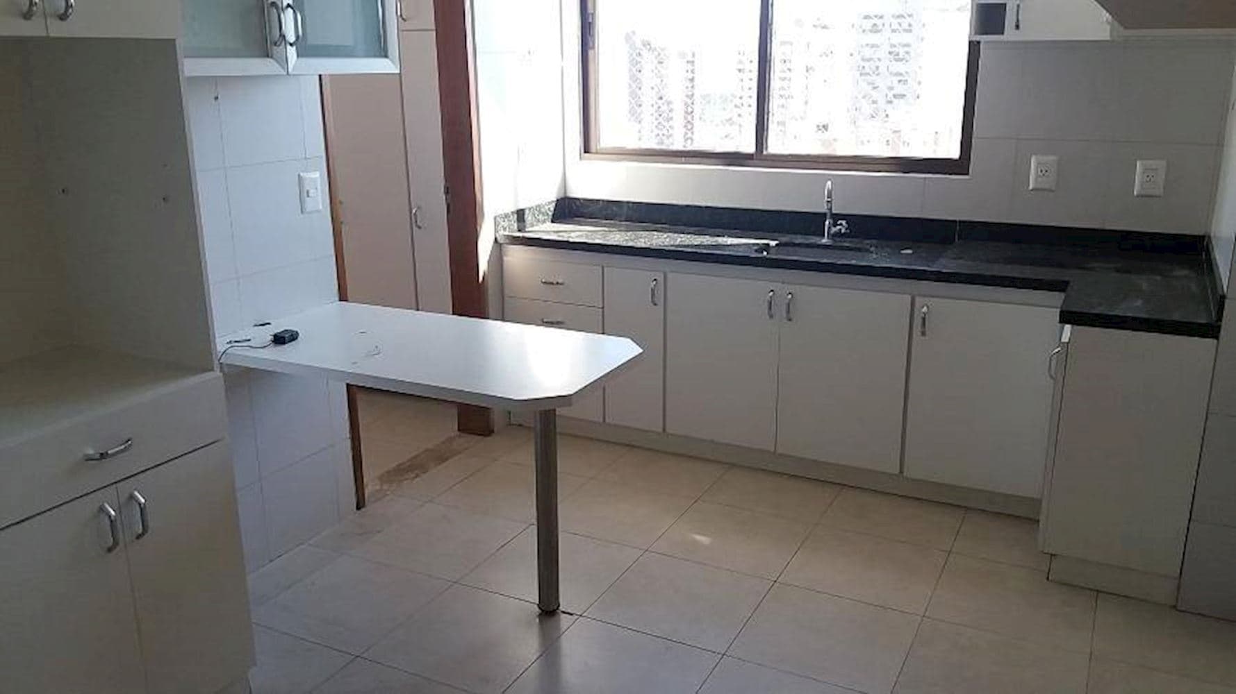 Foto 6 de 15: Apartamento em leilão em Goiânia - GO, bairro Setor Bueno — Apartamento - Setor Bueno - Goiânia/GO