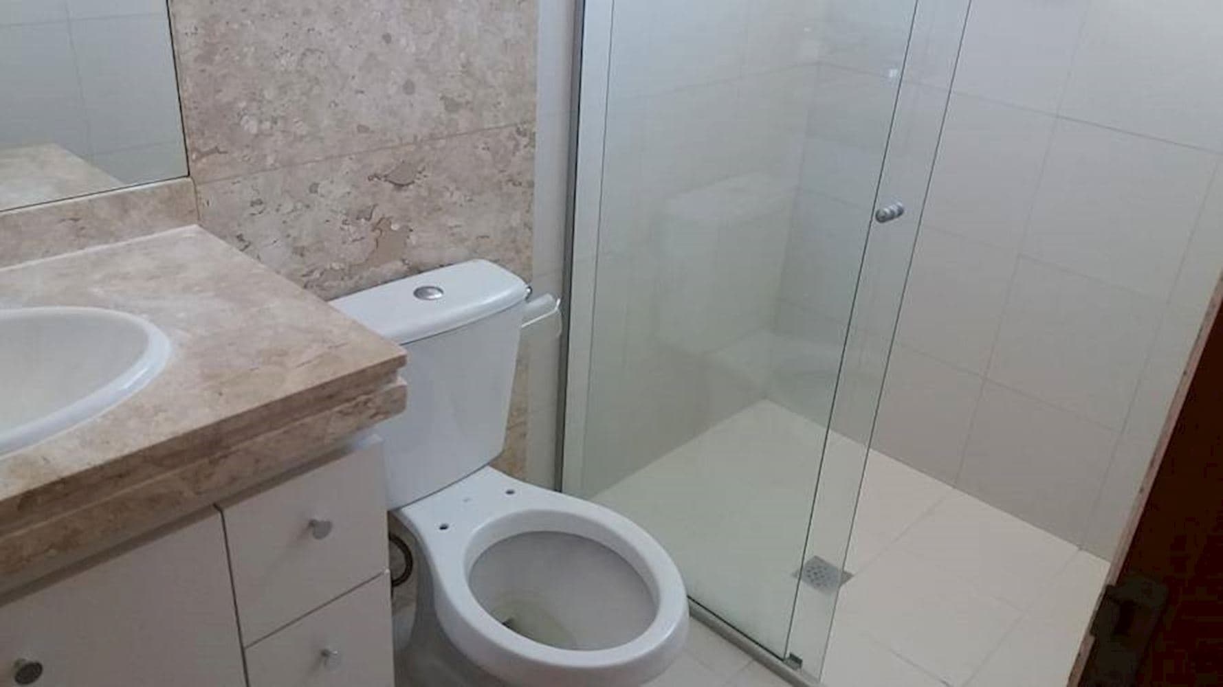 Foto 8 de 15: Apartamento em leilão em Goiânia - GO, bairro Setor Bueno — Apartamento - Setor Bueno - Goiânia/GO