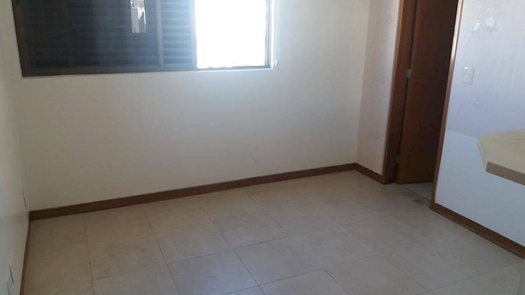 Foto 10 de 15: Apartamento em leilão em Goiânia - GO, bairro Setor Bueno — Apartamento - Setor Bueno - Goiânia/GO