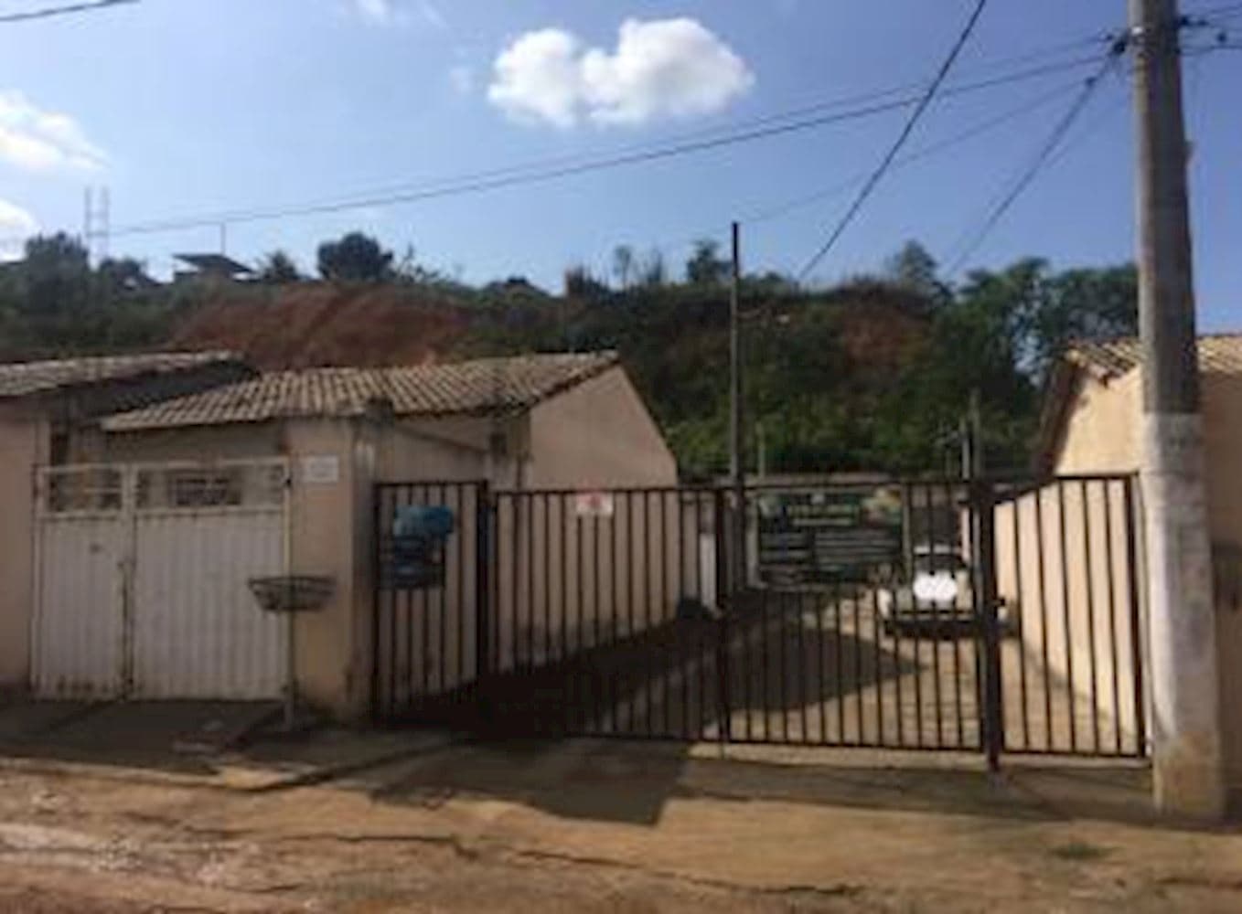 Foto 1 de 4: Casa em leilão em Belford Roxo - RJ, bairro São Vicente — Casa - São Vicente - Belford Roxo/RJ