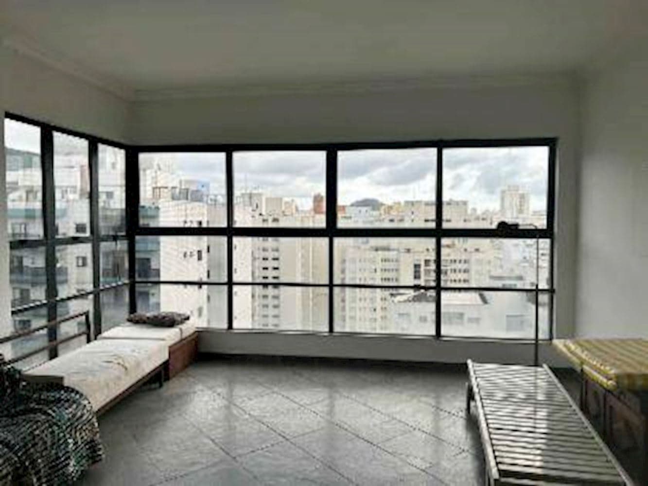 Foto 6 de 19: Apartamento em leilão em Guarujá - SP, bairro Pitangueiras — Apartamento - Pitangueiras - Guarujá/SP