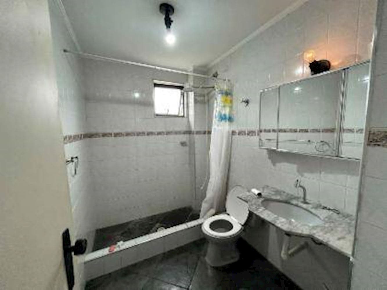 Foto 8 de 19: Apartamento em leilão em Guarujá - SP, bairro Pitangueiras — Apartamento - Pitangueiras - Guarujá/SP