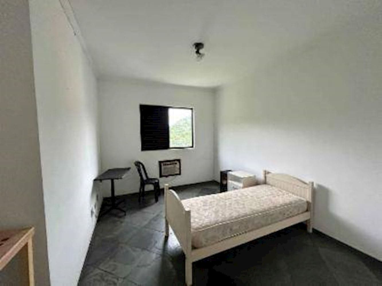 Foto 10 de 19: Apartamento em leilão em Guarujá - SP, bairro Pitangueiras — Apartamento - Pitangueiras - Guarujá/SP