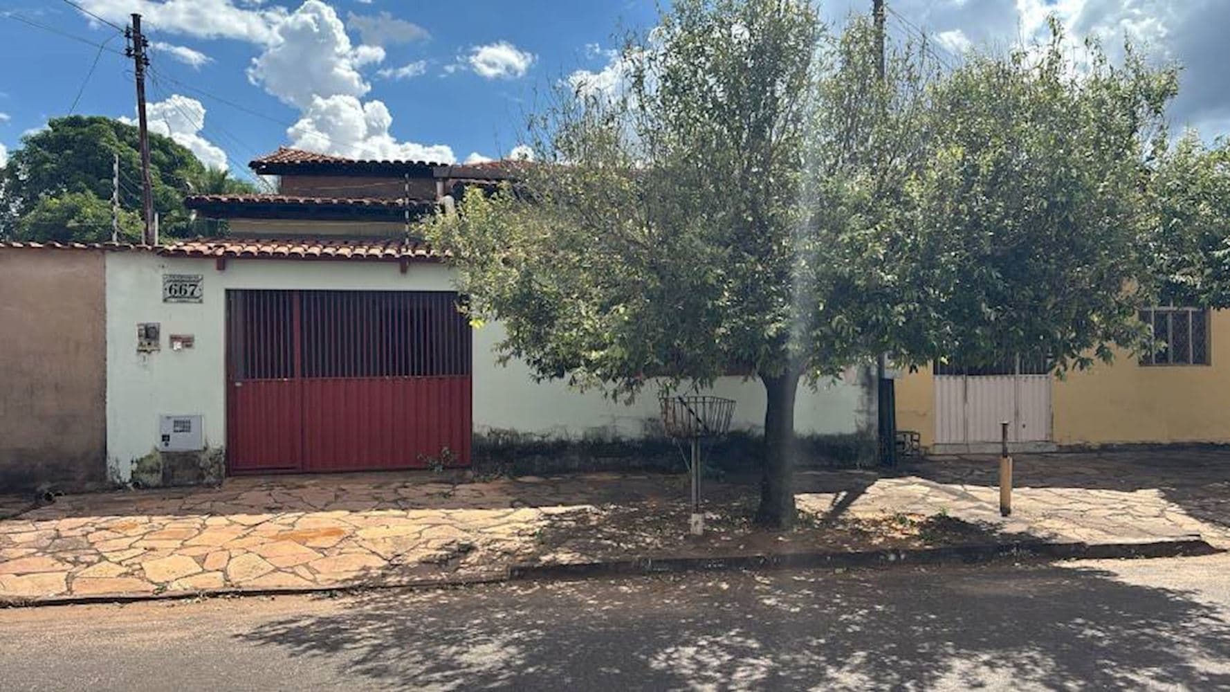 Foto 1 de 12: Casa em leilão em Colinas Do Tocantins - TO, bairro Setor Campinas — Casa - Setor Campinas - Colinas do Tocantins/TO