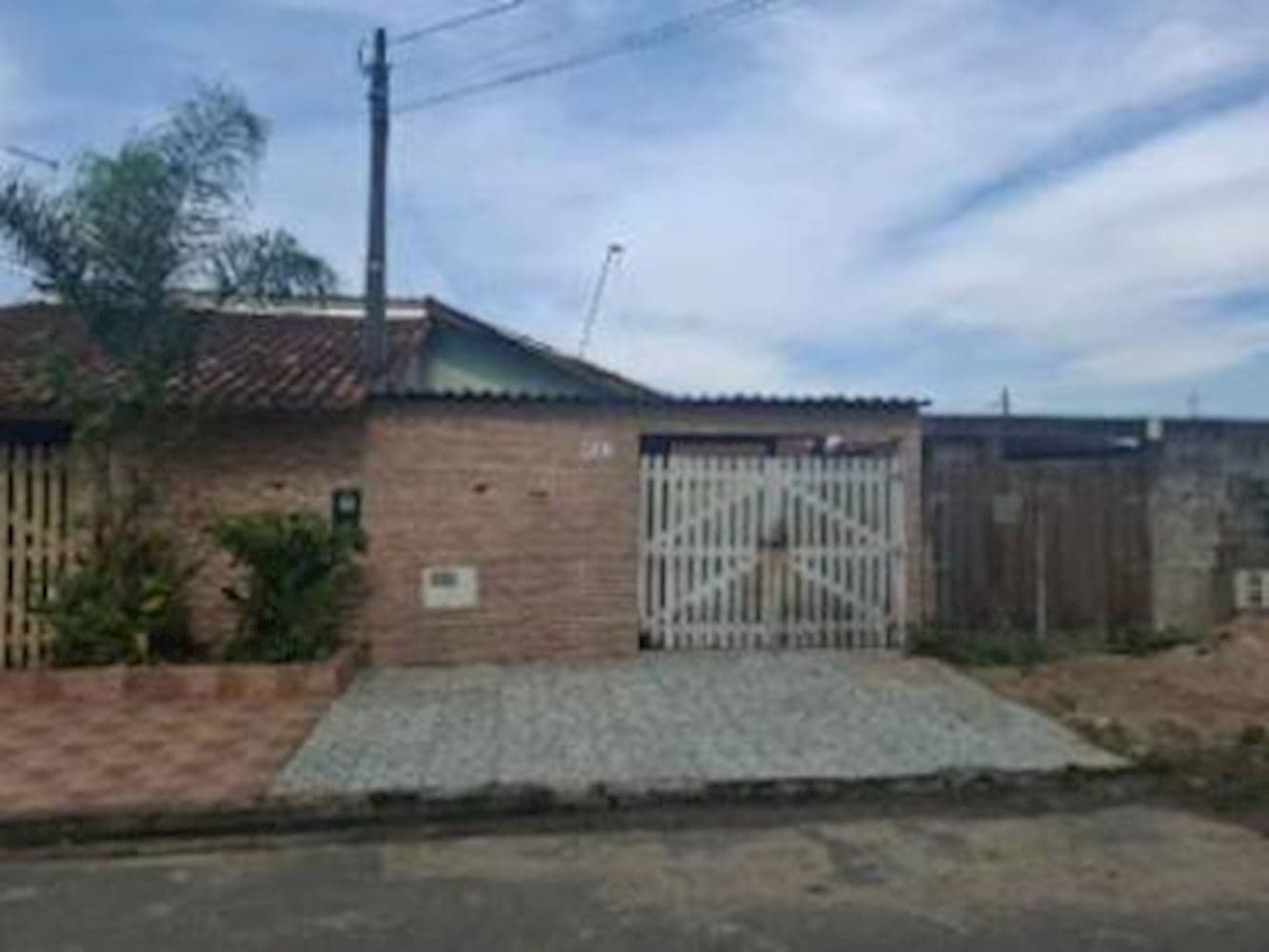 Foto 3 de 3: Casa em leilão em Mongaguá - SP, bairro Jardim Leonor — Casa - Jardim Leonor - Mongaguá/SP