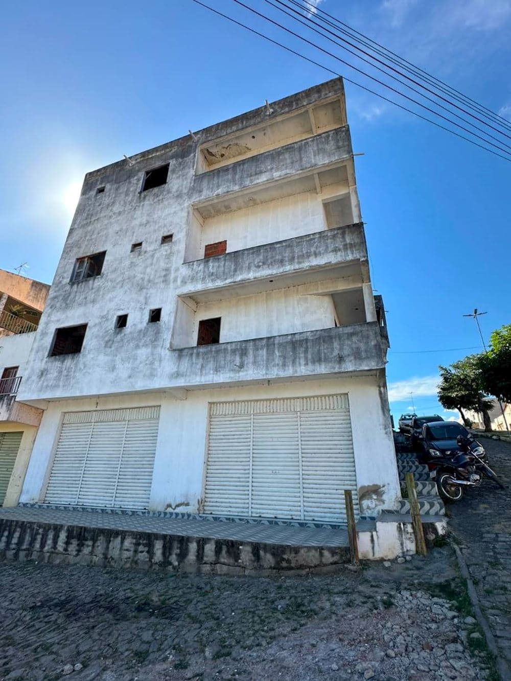 Foto 1 de 10: Apartamento em leilão em Acopiara - CE, bairro Centro — Apartamento - Centro - Acopiara/CE
