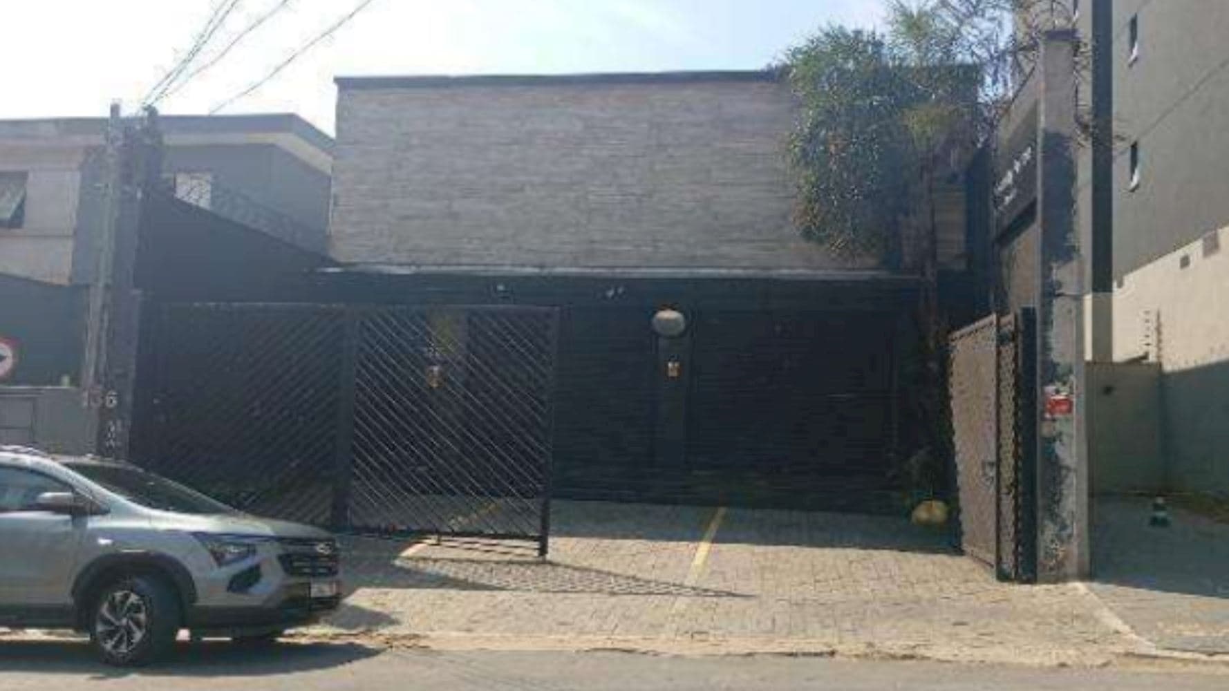 Foto 2 de 4: Comercial em leilão em São Paulo - SP, bairro Saúde — Prédio Comercial na Saúde em São Paulo/SP
