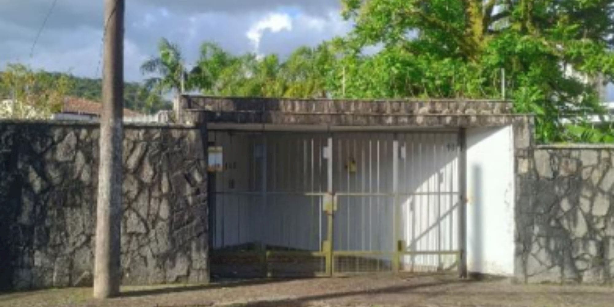 Foto 2 de 6: Casa em leilão em Santos - SP, bairro Morro Nova Cintra — Casa no Morro Nova Cintra em Santos/SP