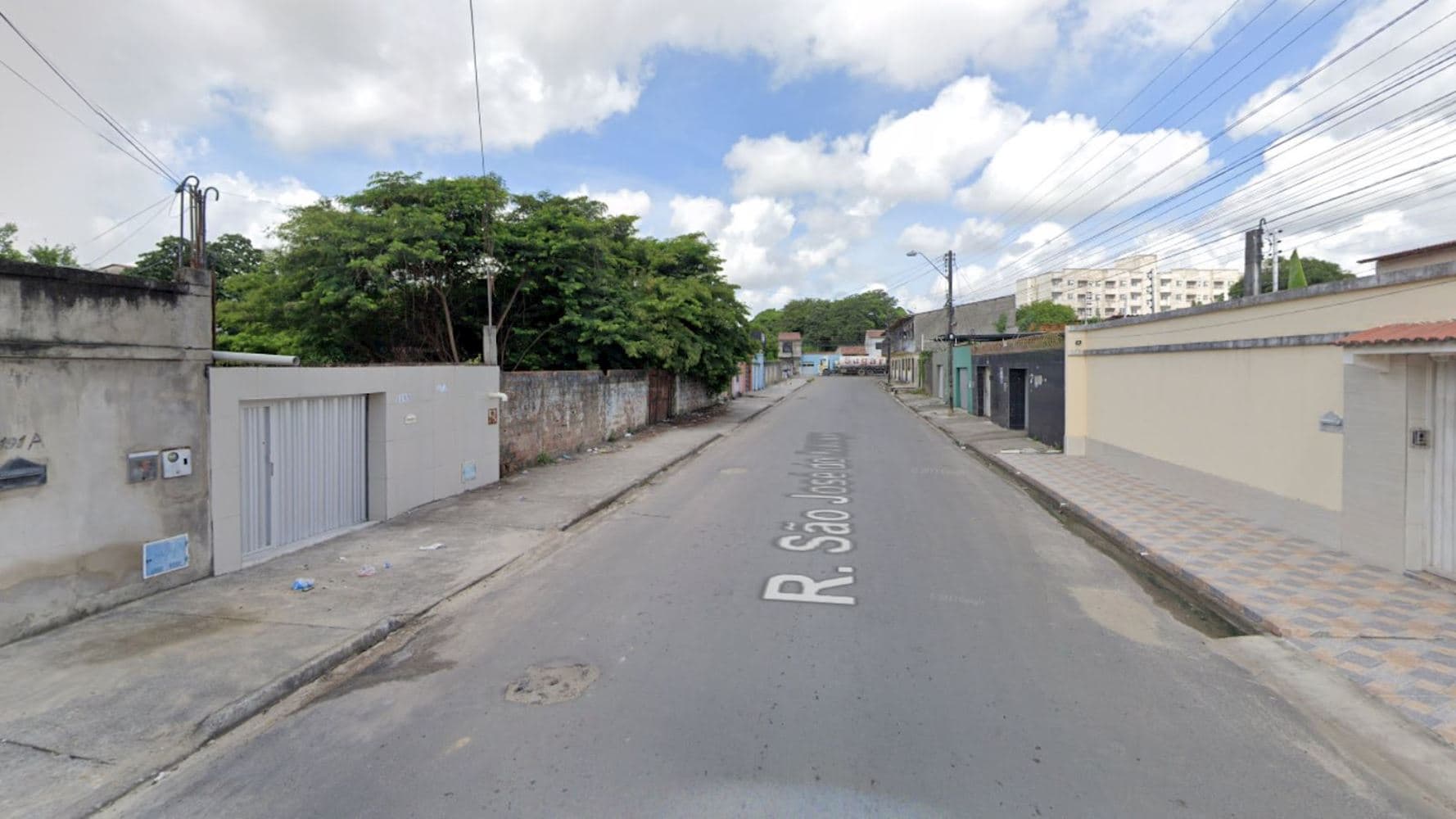 Foto 6 de 6: Casa em leilão em Fortaleza - CE, bairro Aracapé — Casa em Aracapé - Fortaleza/CE