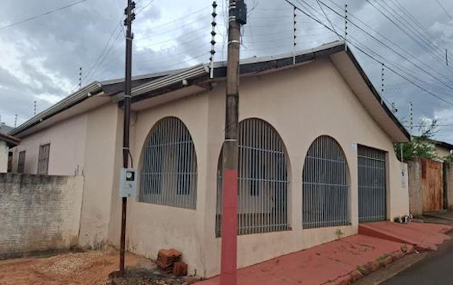 Foto 3 de 5: Casa em leilão em Nortelândia - MT, bairro Centro — Casa no centro em Nortelânda/MT