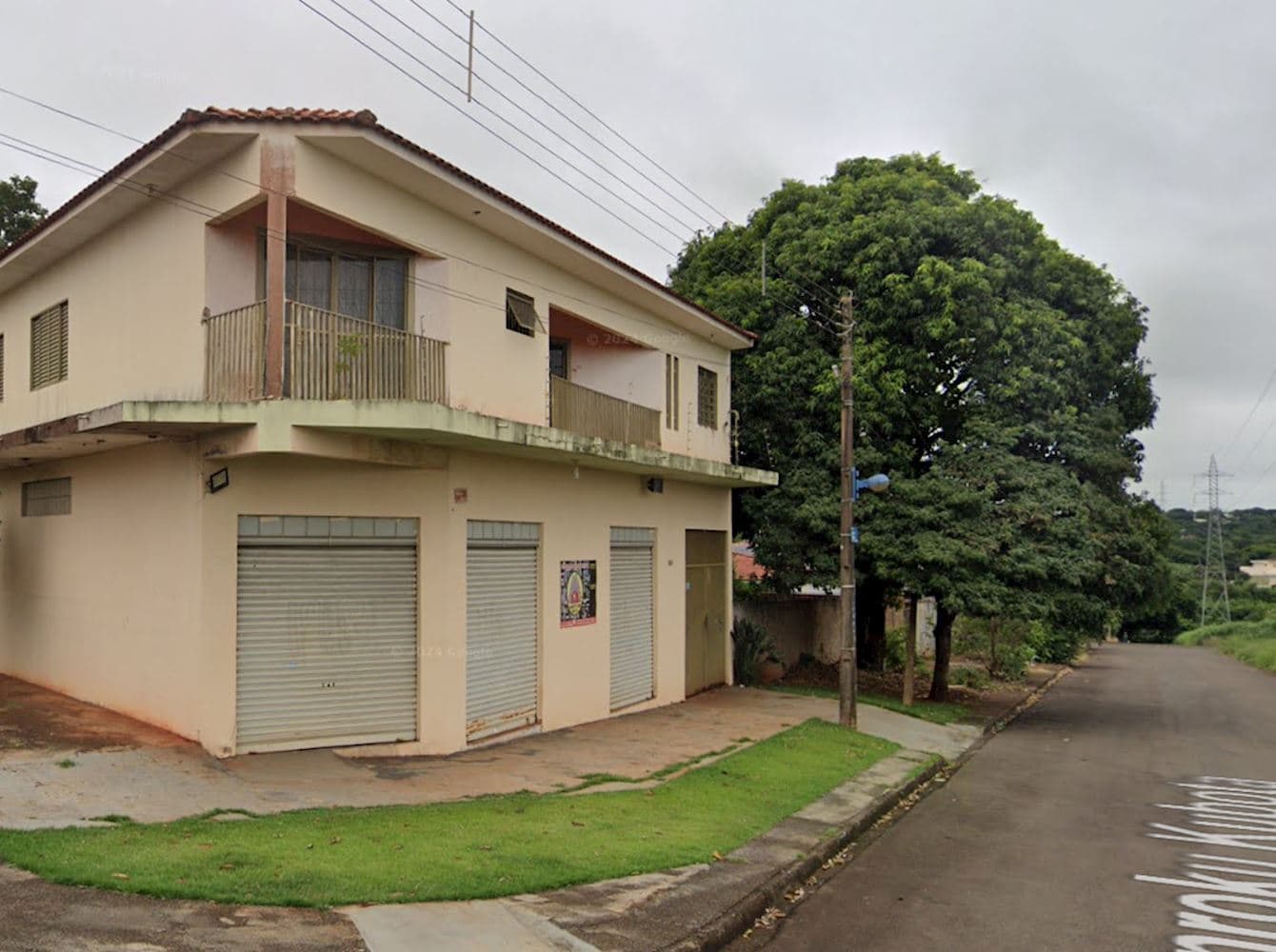 Foto 5 de 5: Casa em leilão em Maringá - PR, bairro Jardim Dourado — Casa no Jardim Dourado - Maringá/PR