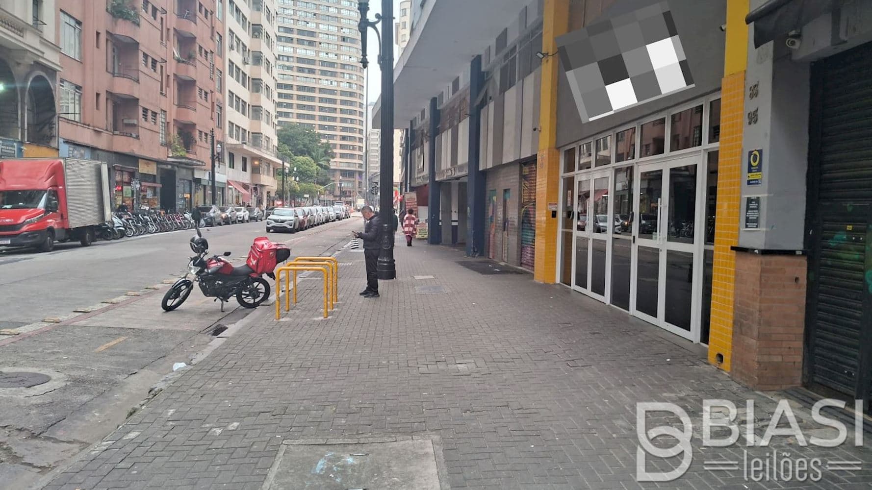 Foto 5 de 7: Comercial em leilão em São Paulo - SP, bairro República — Loja no Condomínio Edifício ADG 83 - República - São Paulo/SP