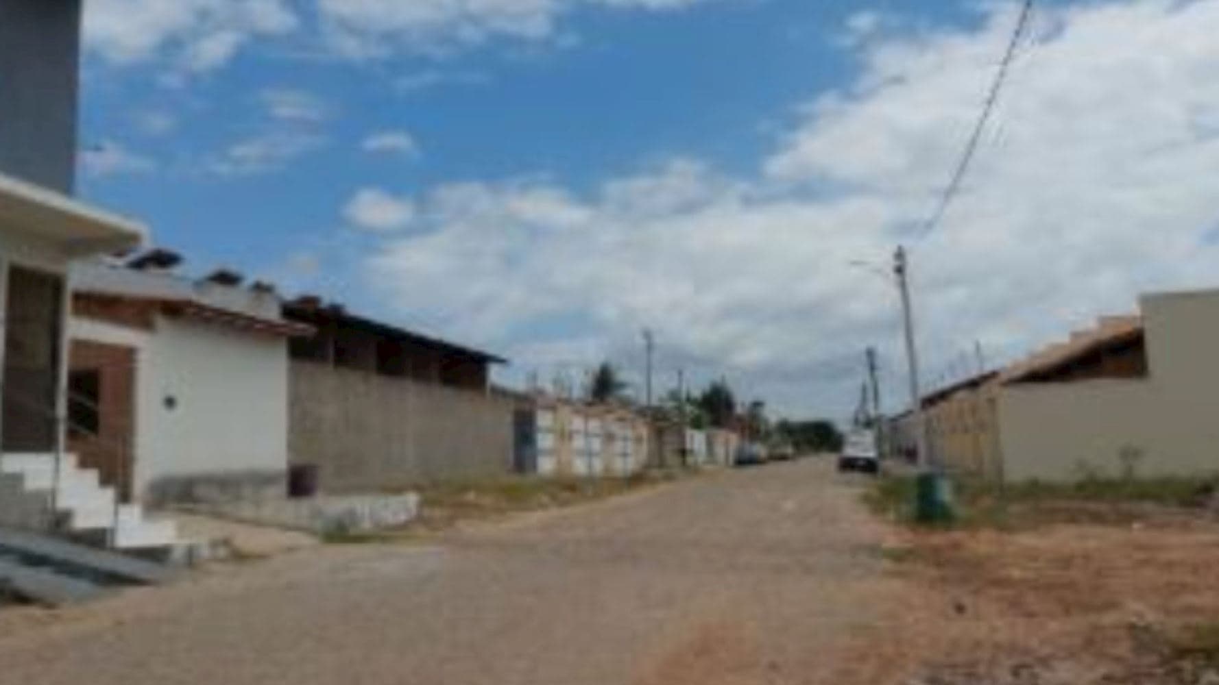 Foto 3 de 3: Casa em leilão em Cascavel - CE, bairro Nobre Ii — Casa no Bairro Nobre  II - Cascavel/CE