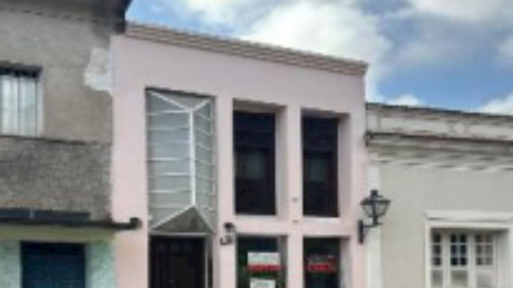 Foto 1 de 3: Casa em leilão em São João Del Rei - MG, bairro Centro — Casa no Centro - São João del Rei/MG