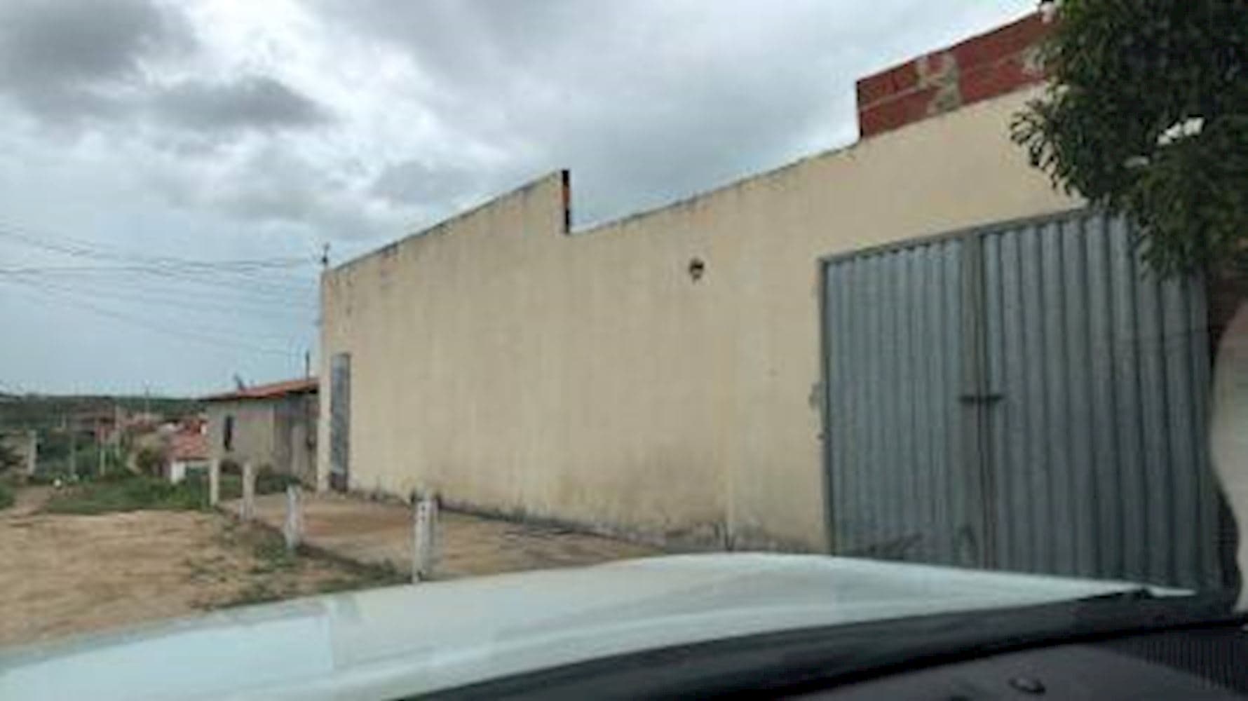 Foto 1 de 9: Casa em leilão em Canindé - CE, bairro Canindezinho — Casa - Canindezinho - Canindé/CE