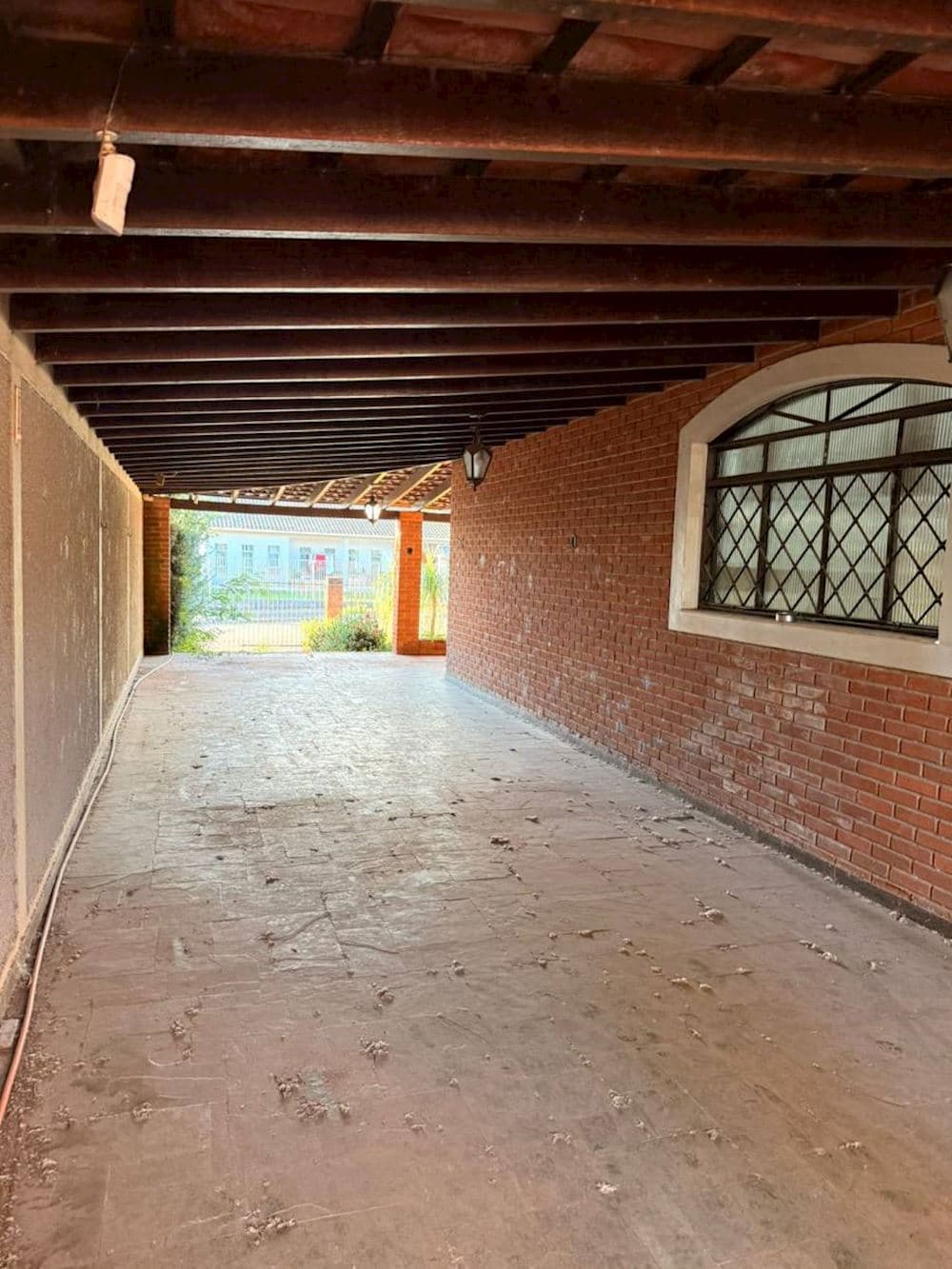 Foto 3 de 15: Casa em leilão em Faxinal - PR, bairro Centro — Casa - Centro - Faxinal/PR