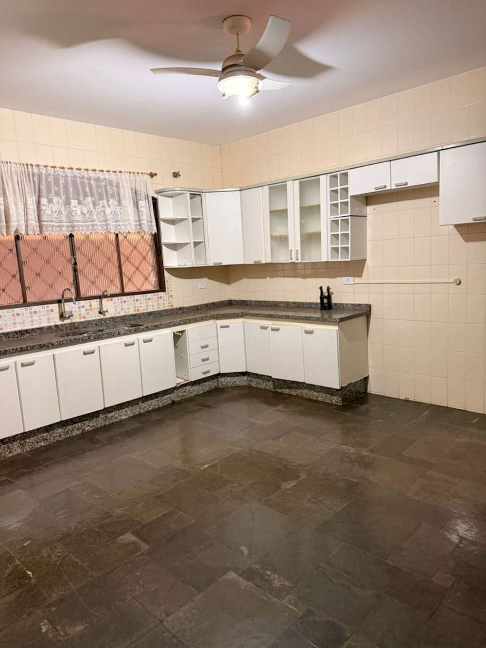 Foto 7 de 15: Casa em leilão em Faxinal - PR, bairro Centro — Casa - Centro - Faxinal/PR