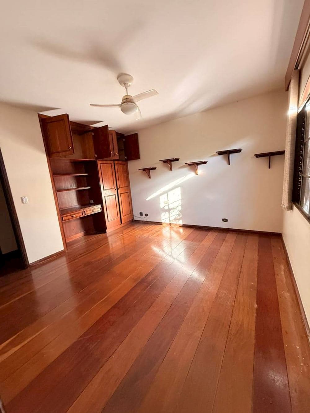 Foto 14 de 15: Casa em leilão em Faxinal - PR, bairro Centro — Casa - Centro - Faxinal/PR