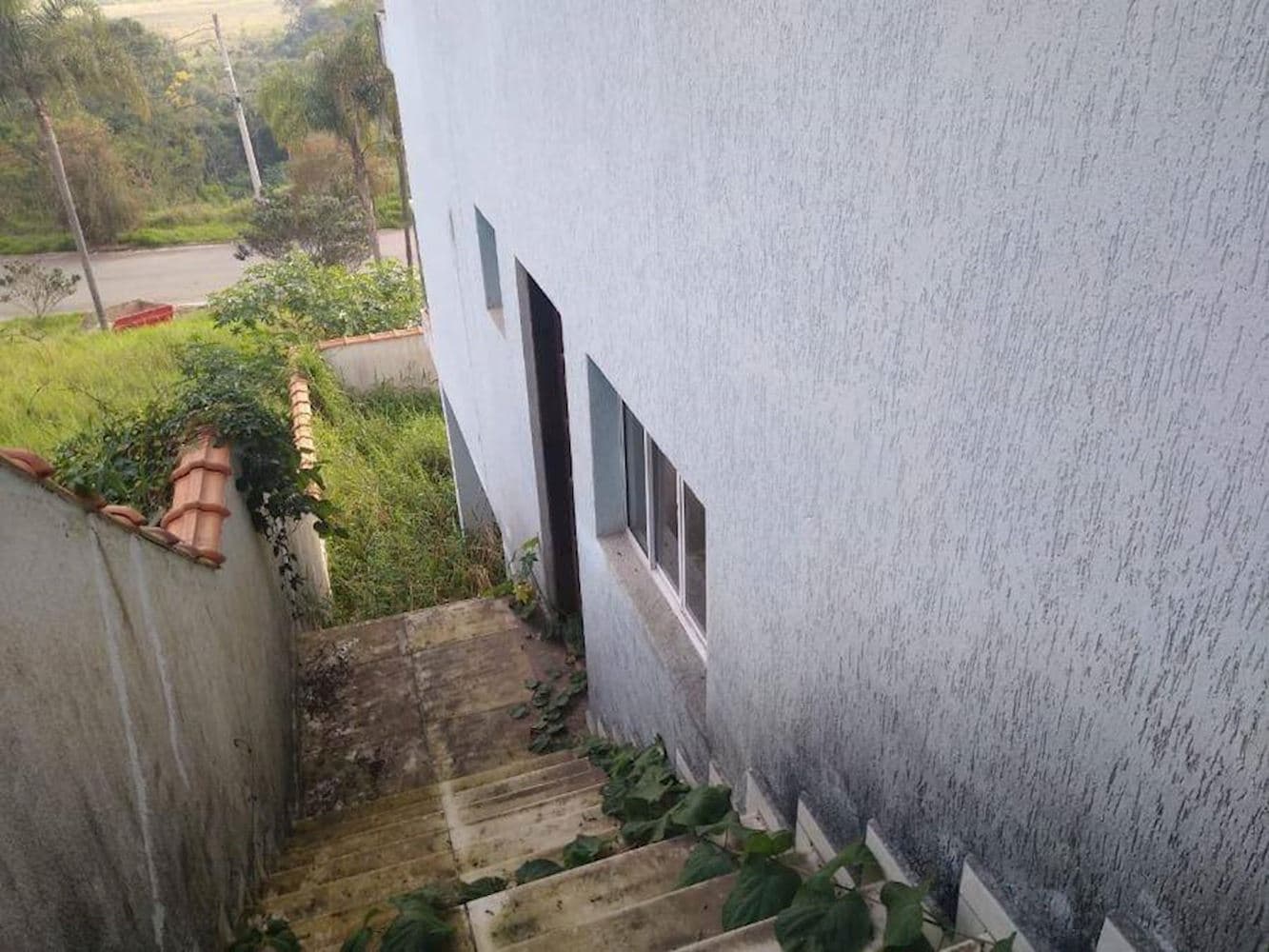Foto 3 de 10: Casa em leilão em Cotia - SP, bairro Jardim Japão — Casa - Jardim Japão (Caucaia do Alto) - Cotia/SP