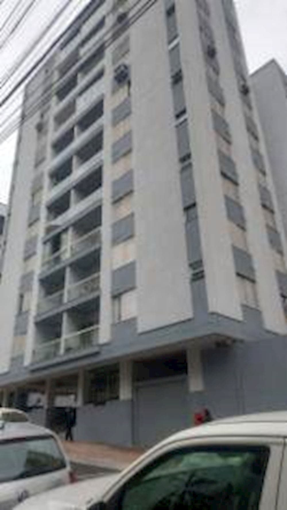 Foto 1 de 3: Apartamento em leilão em Criciúma - SC, bairro Comerciário — Apartamento no "Edifício Monike" - Comerciário - Criciúma/SC