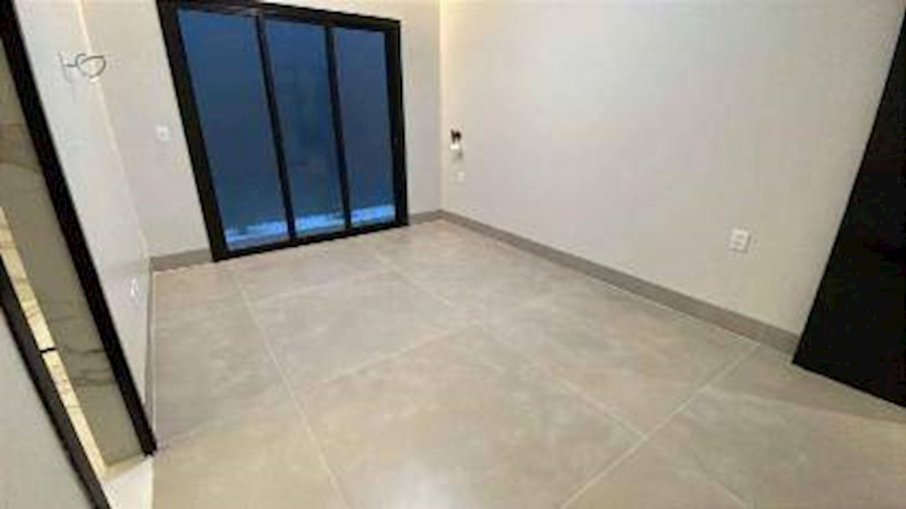 Foto 11 de 13: Casa em leilão em Goiânia - GO, bairro Jardim Atlântico — Casa no Jardim Atlântico - Goiânia/GO