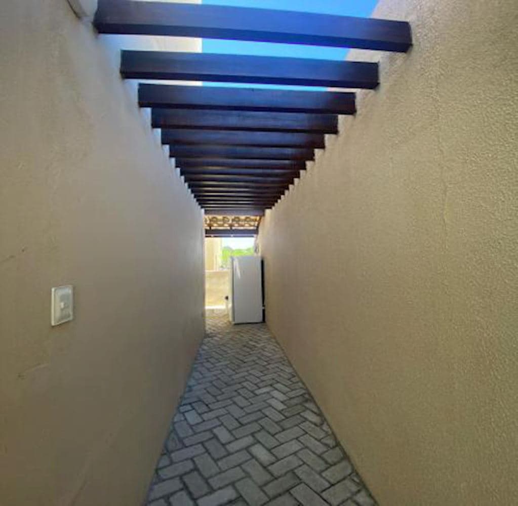 Foto 25 de 36: Casa em leilão em Camaçari - BA, bairro Abrantes — Casa de Condomínio - Abrantes - Camaçari/BA