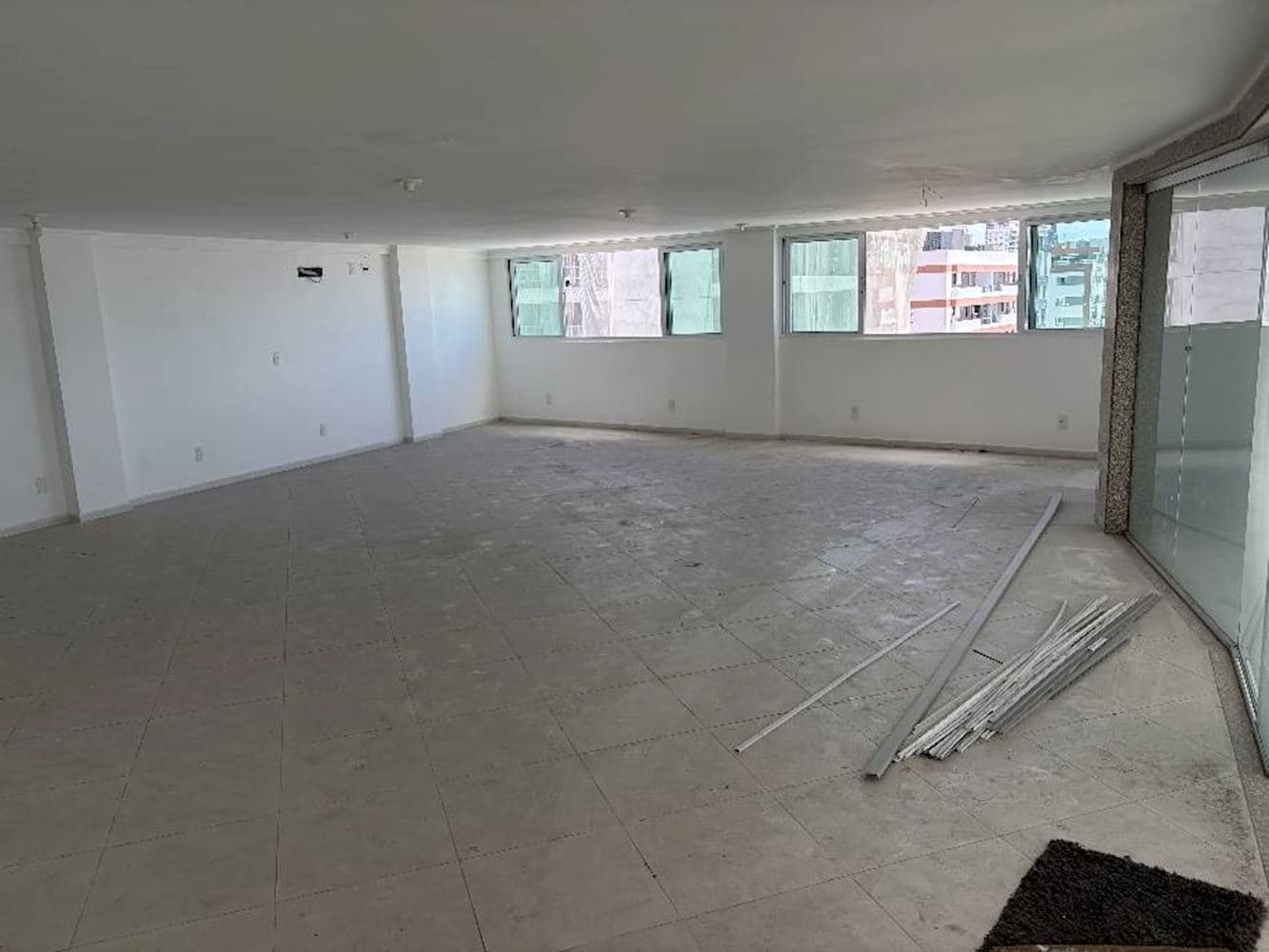 Foto 5 de 5: Comercial em leilão em João Pessoa - PB, bairro Manaíra — Loja no "Edifício Manaíra Palace Residence" -  Manaíra - João Pessoa/PB