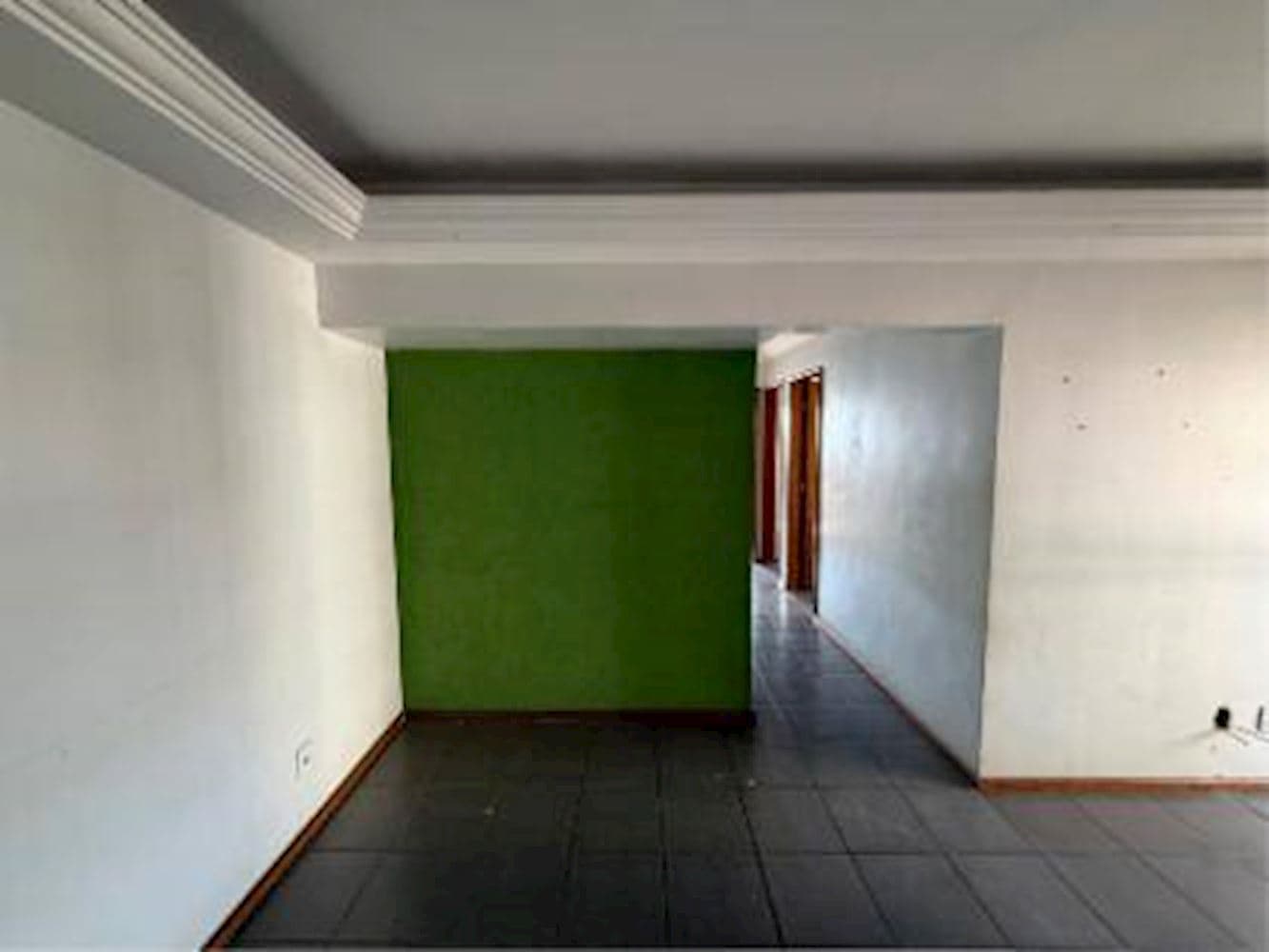 Foto 3 de 14: Apartamento em leilão em Goiânia - GO, bairro Setor Leste Universitário — Apartamento, Padrão, 0 vaga(s) de garagem