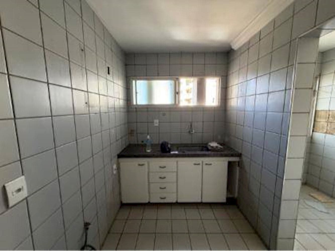 Foto 5 de 14: Apartamento em leilão em Goiânia - GO, bairro Setor Leste Universitário — Apartamento, Padrão, 0 vaga(s) de garagem