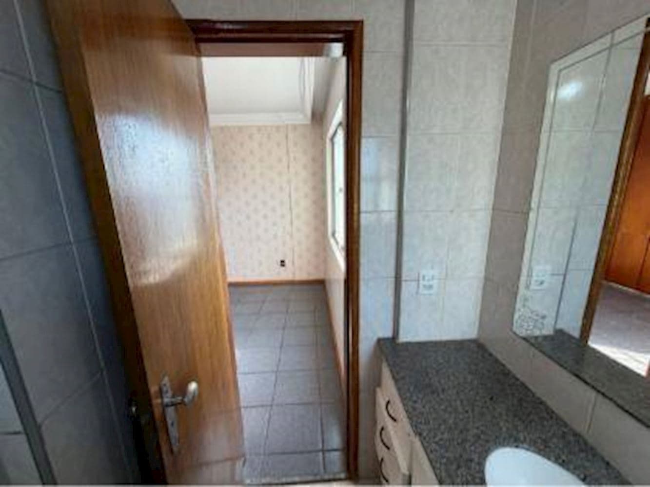 Foto 6 de 14: Apartamento em leilão em Goiânia - GO, bairro Setor Leste Universitário — Apartamento, Padrão, 0 vaga(s) de garagem