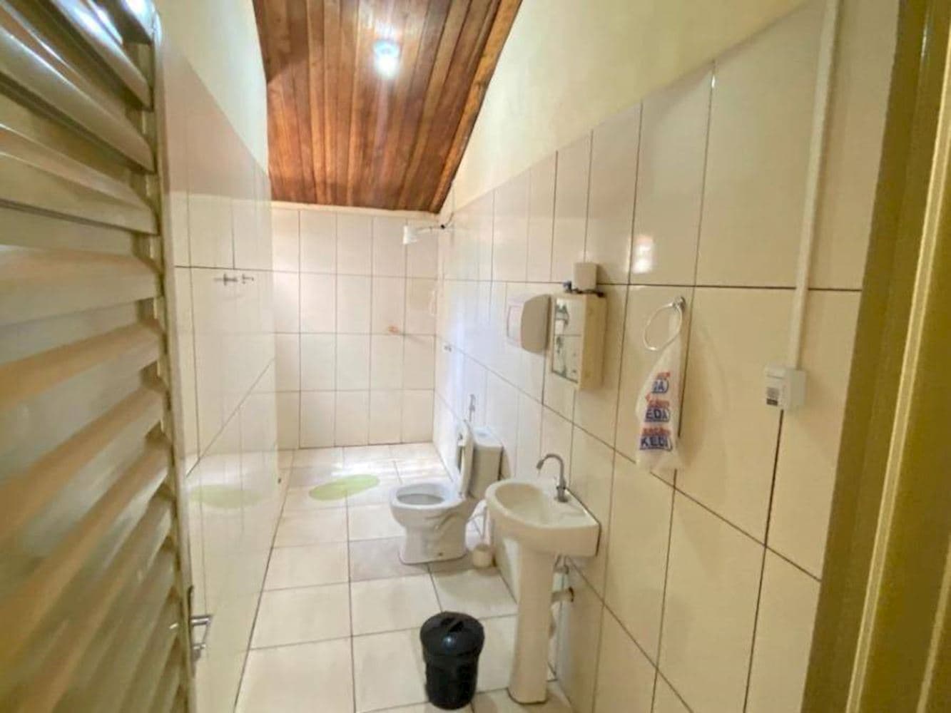 Foto 6 de 10: Casa em leilão em Pacaembu - SP, bairro Jardim Maraja — Casa, Padrão, 0 vaga(s) de garagem