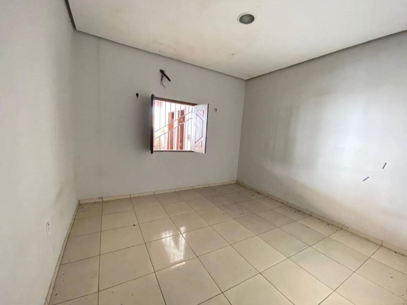 Foto 10 de 15: Casa em leilão em Santa Inês - MA, bairro Santa Filomena — Casa, Padrão, 1 vaga(s) de garagem