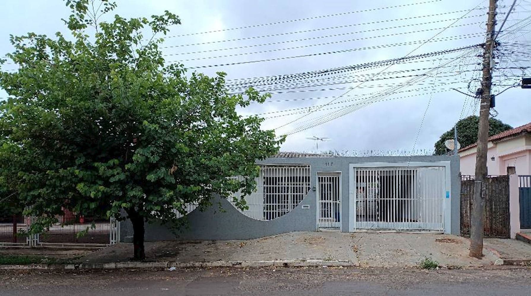 Foto 1 de 9: Casa em leilão em Campo Grande - MS, bairro Vila Taquarussu — Casa, Padrão, 1 vaga(s) de garagem