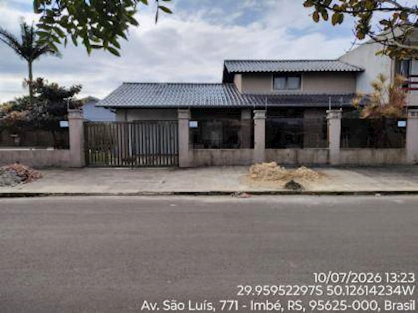 Foto 1 de 9: Casa em leilão em Imbé - RS, bairro Centro — Casa - Centro - Imbé/RS