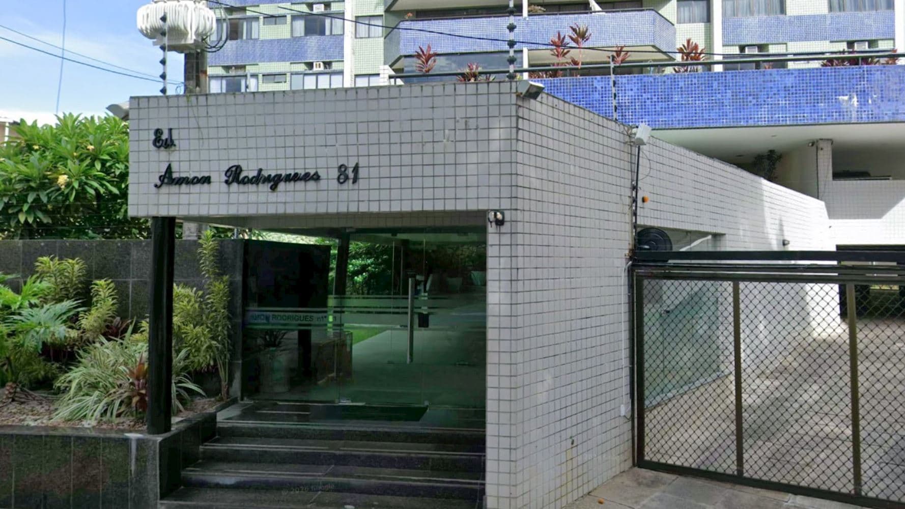 Foto 2 de 4: Apartamento em leilão em Recife - PE, bairro Madalena — Apartamento no "Edifício Amon Rodrigues" - Recife/PE