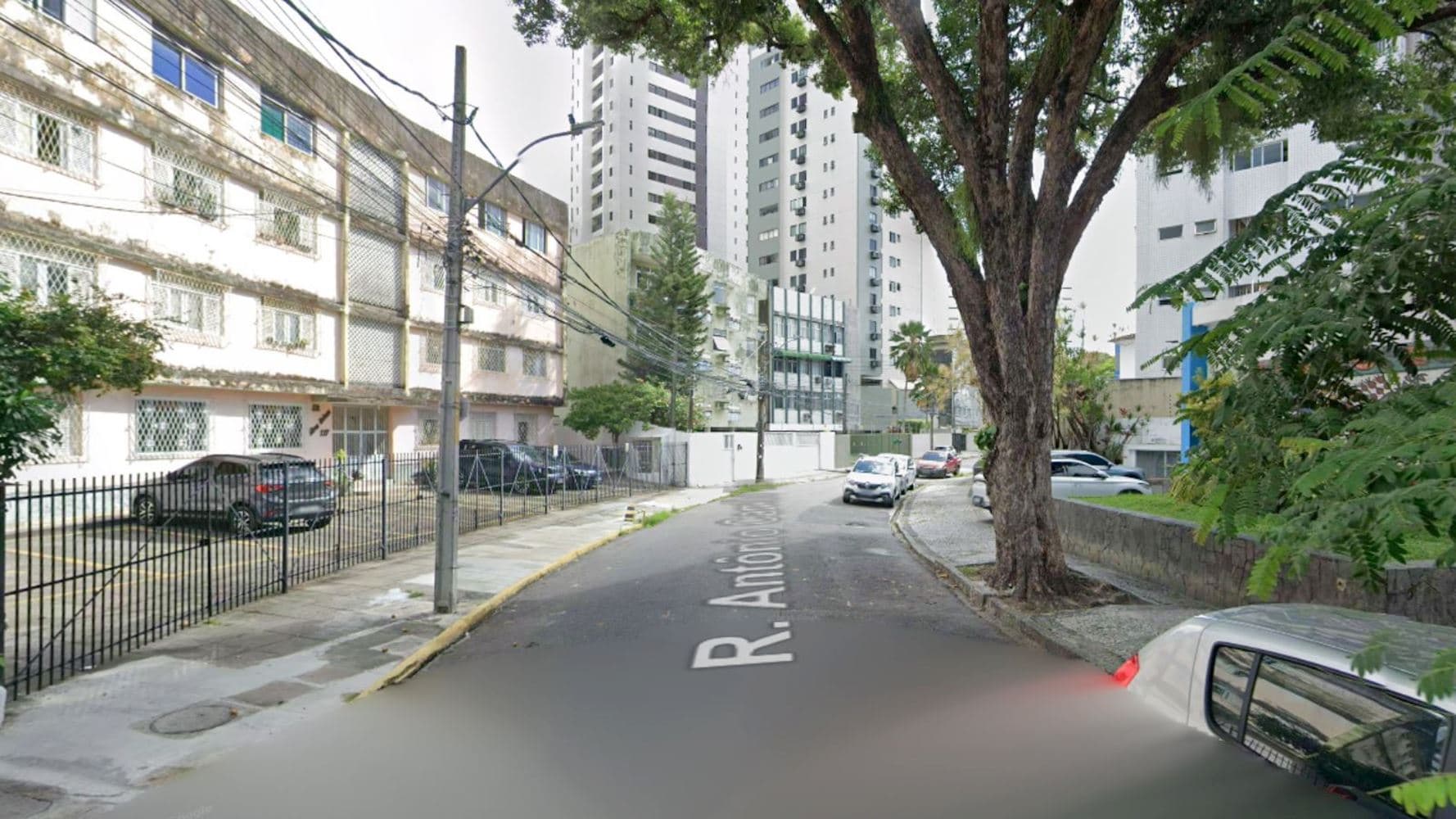 Foto 3 de 4: Apartamento em leilão em Recife - PE, bairro Madalena — Apartamento no "Edifício Amon Rodrigues" - Recife/PE