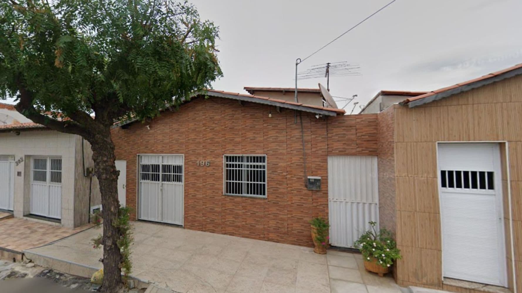 Foto 1 de 4: Casa em leilão em Morada Nova - CE, bairro Centro — Casa no Centro - Morada Nova/CE