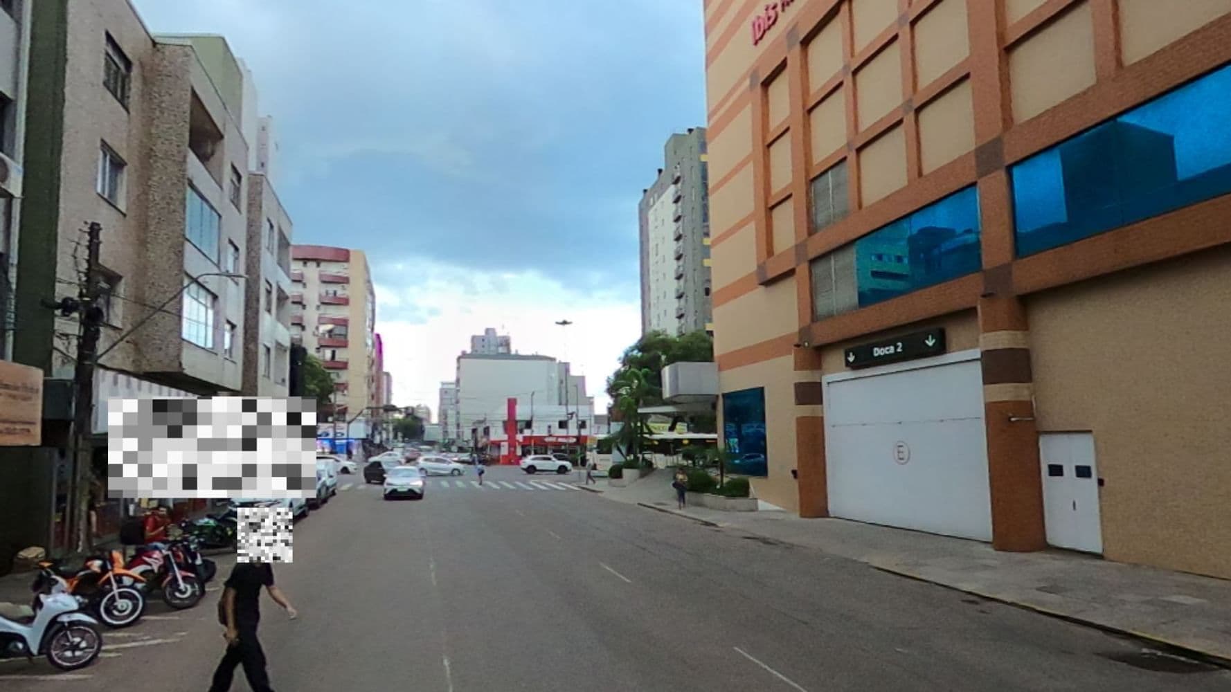 Foto 4 de 4: Comercial em leilão em Passo Fundo - RS, bairro Vila Rodrigues — Sala Comercial no "Manhattan Center" - Vila Rodrigues - Passo Fundo/RS