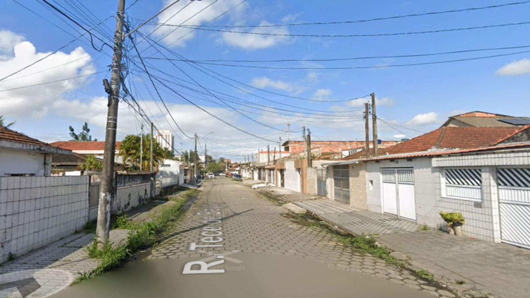 Foto 3 de 4: Casa em leilão em São Vicente - SP, bairro Parque São Vicente — Casa no Parque São Vicente - São Vicente/SP