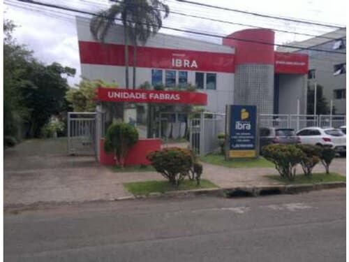 Comercial em leilão em Brasília - DF — Prédio comercial locado em Brasília/DF