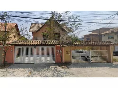 Casa em leilão em Niterói - RJ — Casa - Itaipu - Niterói/RJ