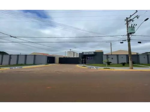 Casa em leilão em Araçatuba - SP — Casa - Petiti Trianon - Araçatuba/SP
